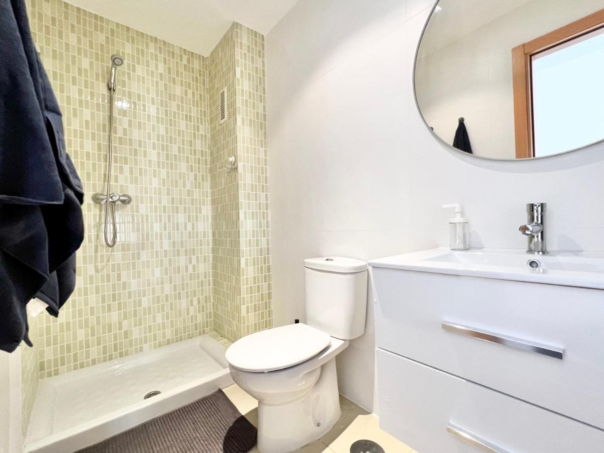 Apartamentos Varela 14 Малага Экстерьер фото